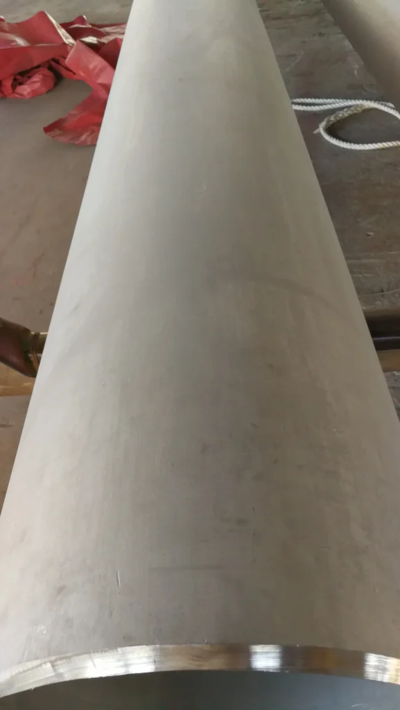 Seamless Inconel 625 Pipe in The Factory