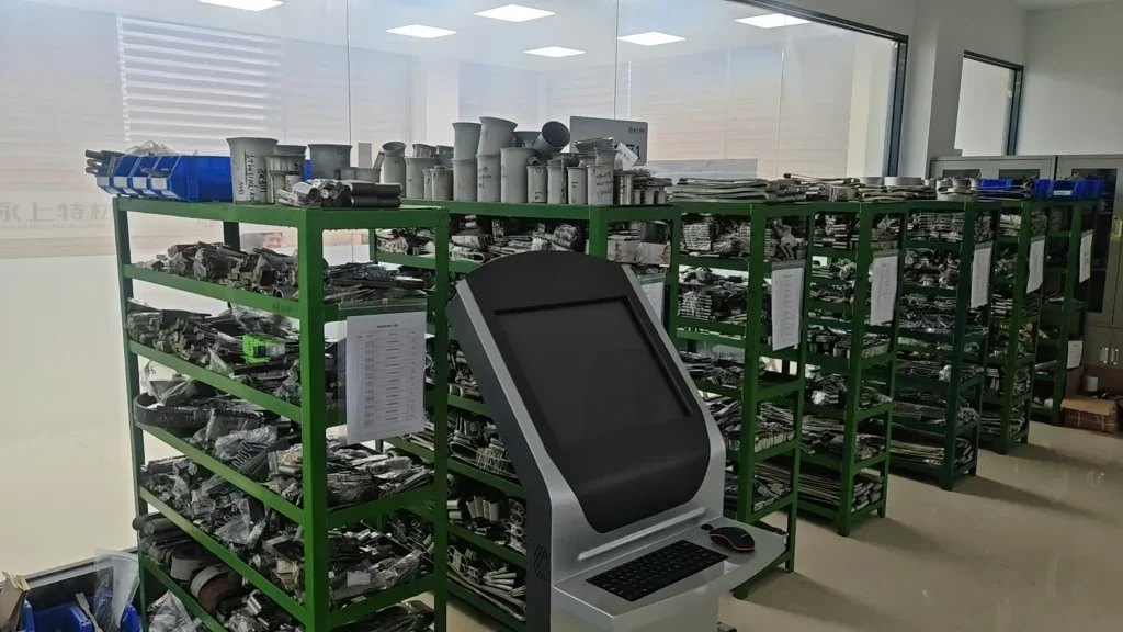 Laboratory shelving